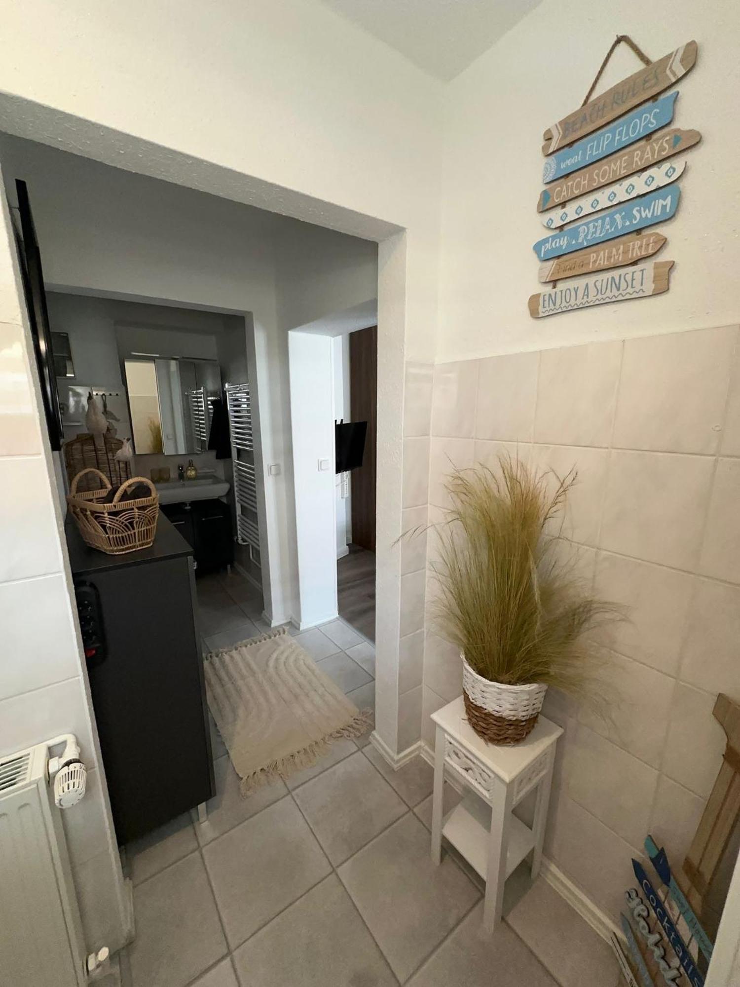 Ferienwohnung Am Strom Rostock Buitenkant foto
