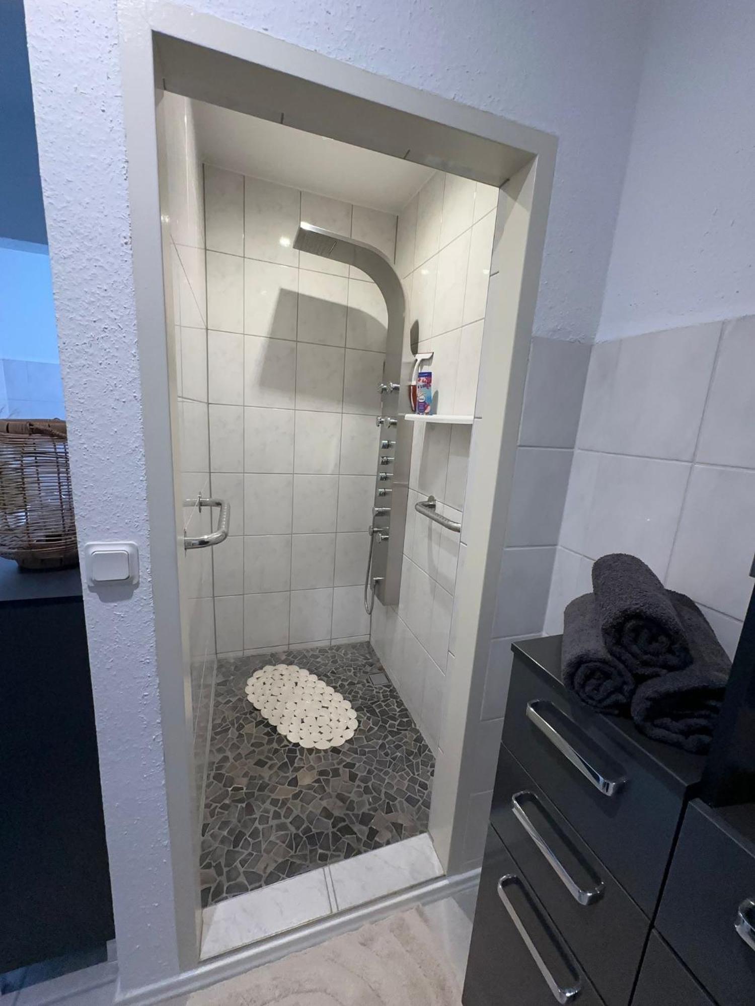 Ferienwohnung Am Strom Rostock Buitenkant foto