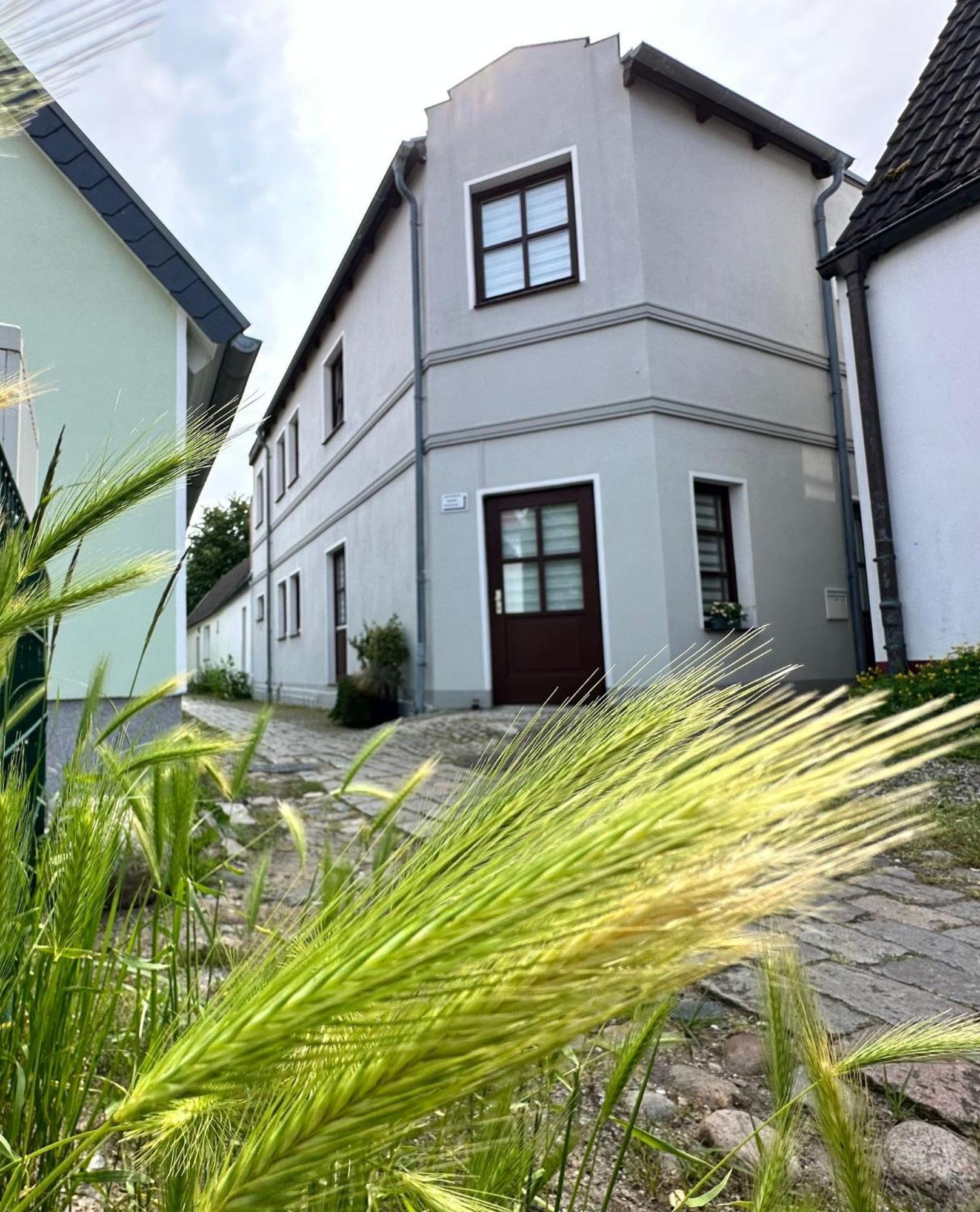 Ferienwohnung Am Strom Rostock Buitenkant foto
